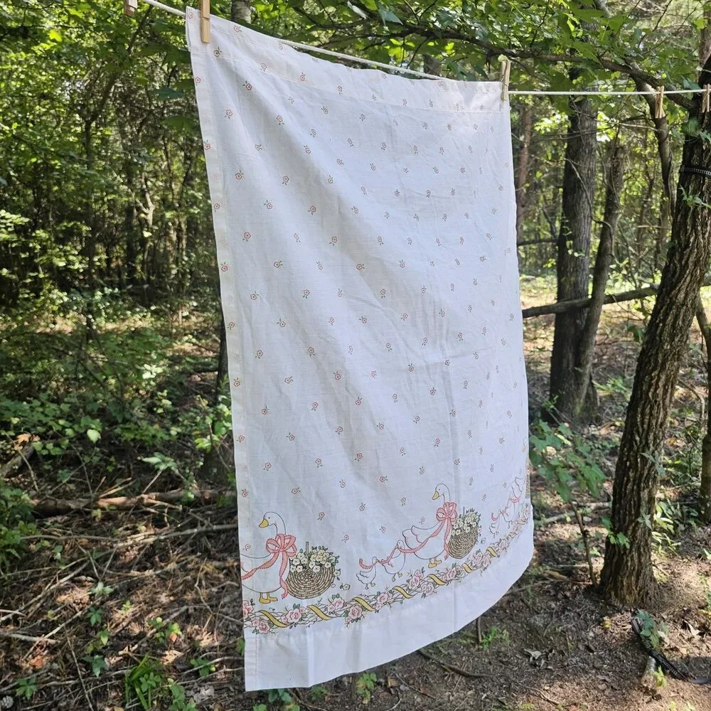 N/A charming vintage